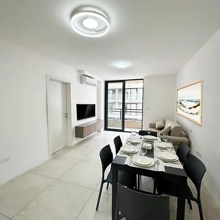Pacaville Premium Getaway Apartment *